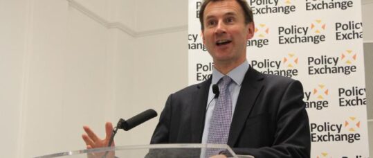 Consider affordability when making nurse pay recommendations, says Hunt