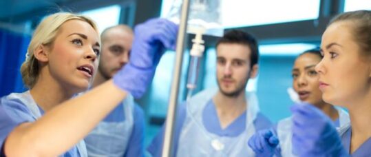 Rise in new student nurse numbers not enough to fill vacancies, warns RCN