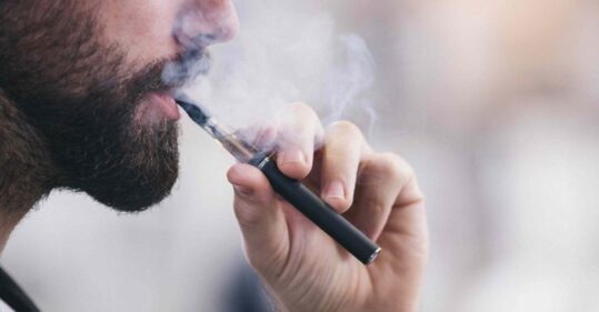 MHRA urges healthcare professionals to be vigilant in new advice on identifying vaping-related lung injury