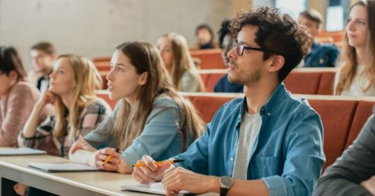 New pre-registration degree to focus on community and primary care nursing