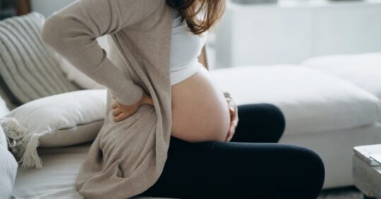 Maternity care failing to reach vulnerable women, report finds