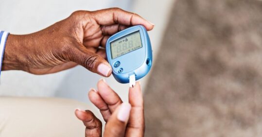 All type 1 diabetes patients to be offered continuous glucose monitors in England