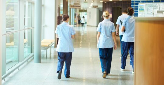 Rise in number of nurses leaving register, says NMC