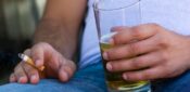 Heavy drinkers four times more likely to smoke, study suggests