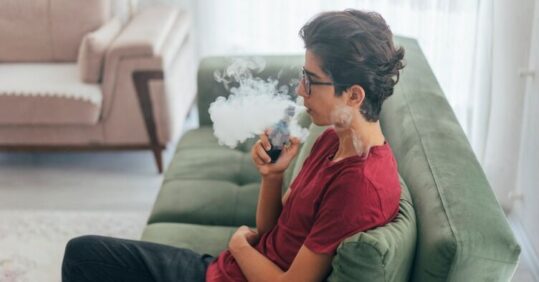 Nearly one in ten children vaping as smoking rates fall
