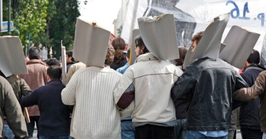 Nurses’ strikes: Welsh strikes cancelled after new pay offer