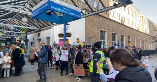 NHS staff met with ‘wall of silence’ says union as pay dispute widens in England