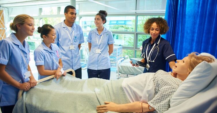Student nurse numbers fall by 10% across UK