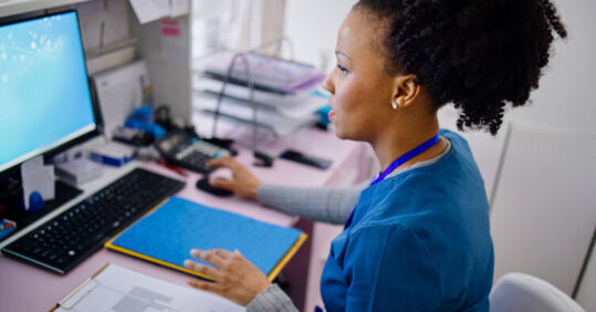 Call for ‘clear and equitable’ pay for nurses delivering NHS contracts