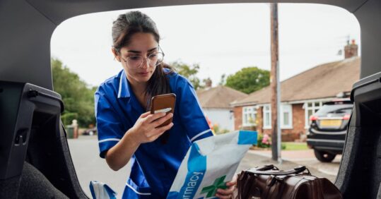 District nurses carrying ‘more responsibility than ever before’, says report