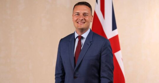 Health and care sector can help boost economy, Streeting insists