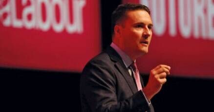 Streeting announces ‘Formula 1’ crackdown on hospital waiting lists in sick areas